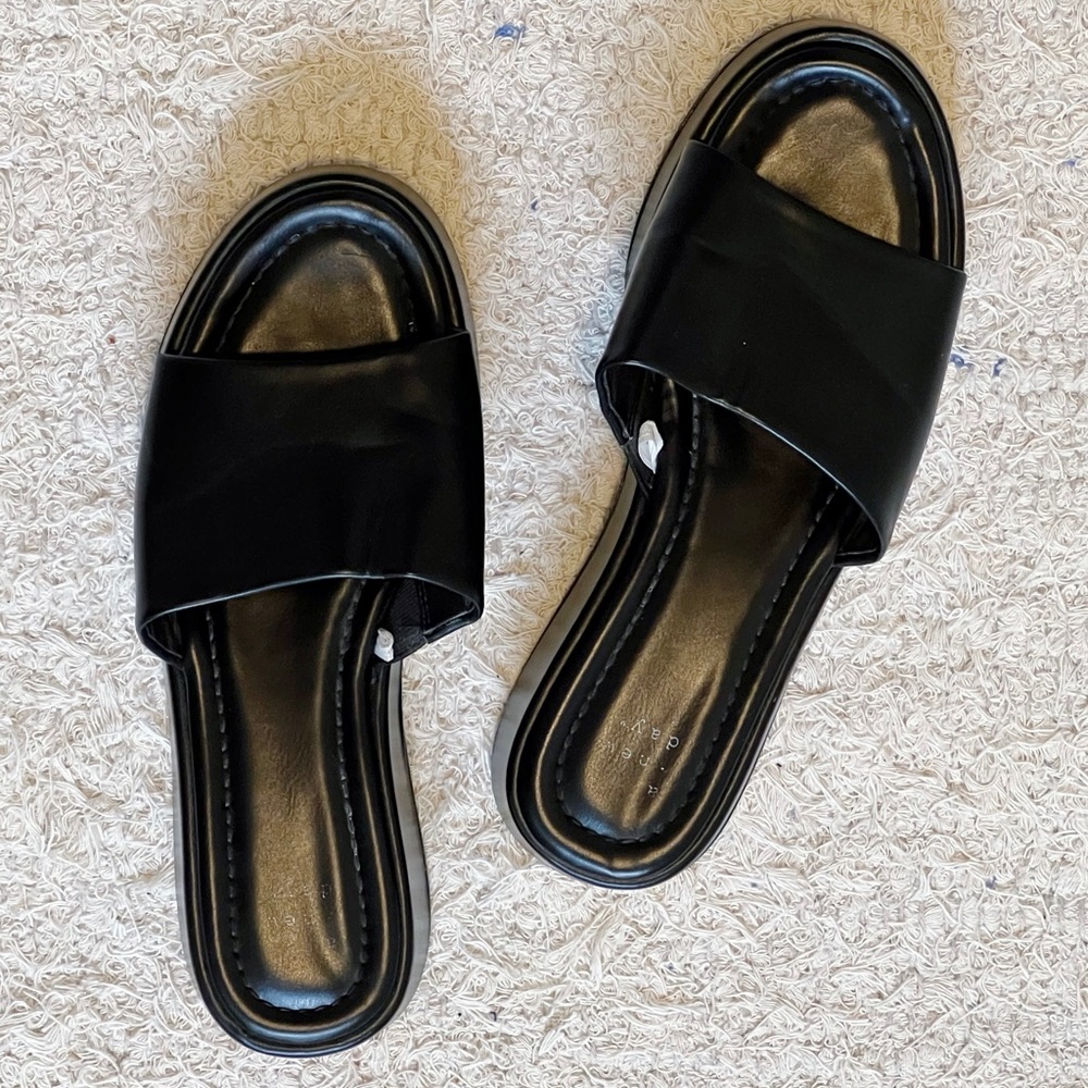 Black midi heel platform slides